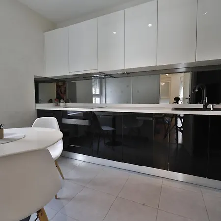 A Blok - One Bedroom Apartment Belgrado Esterno foto