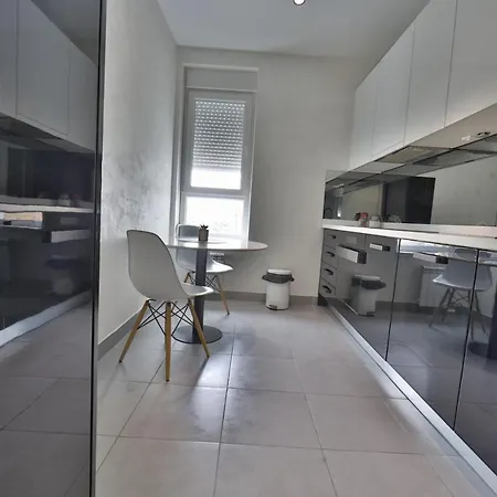 A Blok - One Bedroom Apartment Belgrado Esterno foto