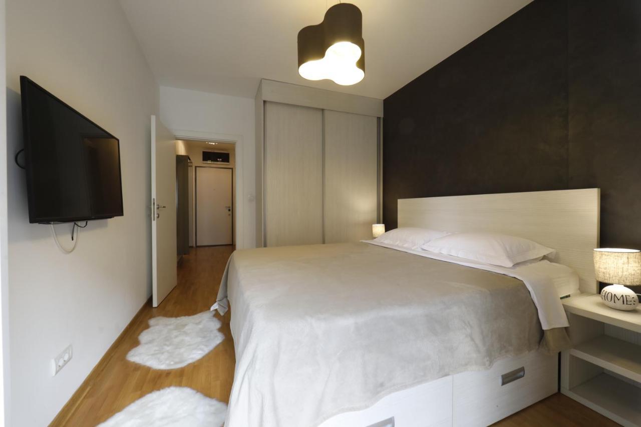 A Blok - One Bedroom *